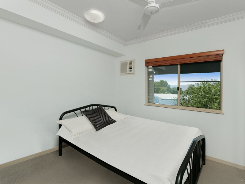 113/22 Ward Street, Mooroobool QLD 4870