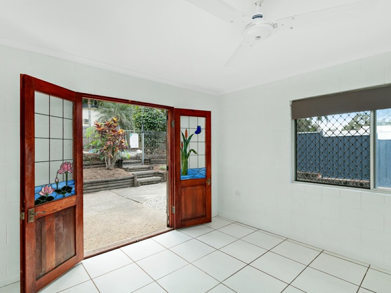 166 Sydney Street, Bayview Heights QLD 4868