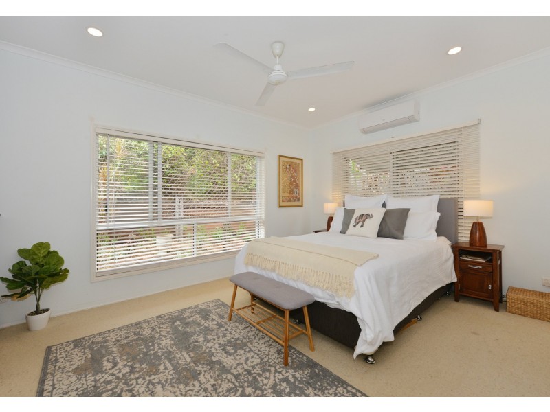 12 Eugenia  Crescent, Redlynch QLD 4870