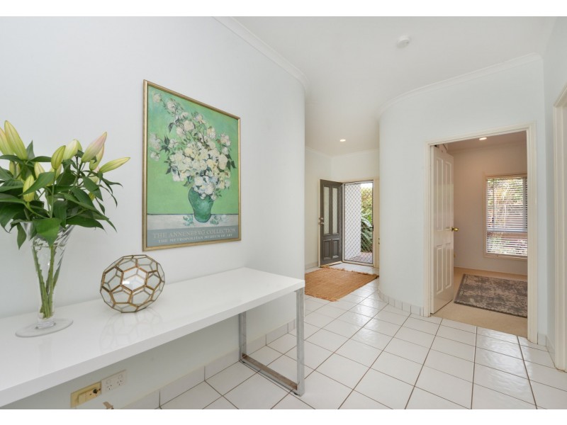 12 Eugenia  Crescent, Redlynch QLD 4870