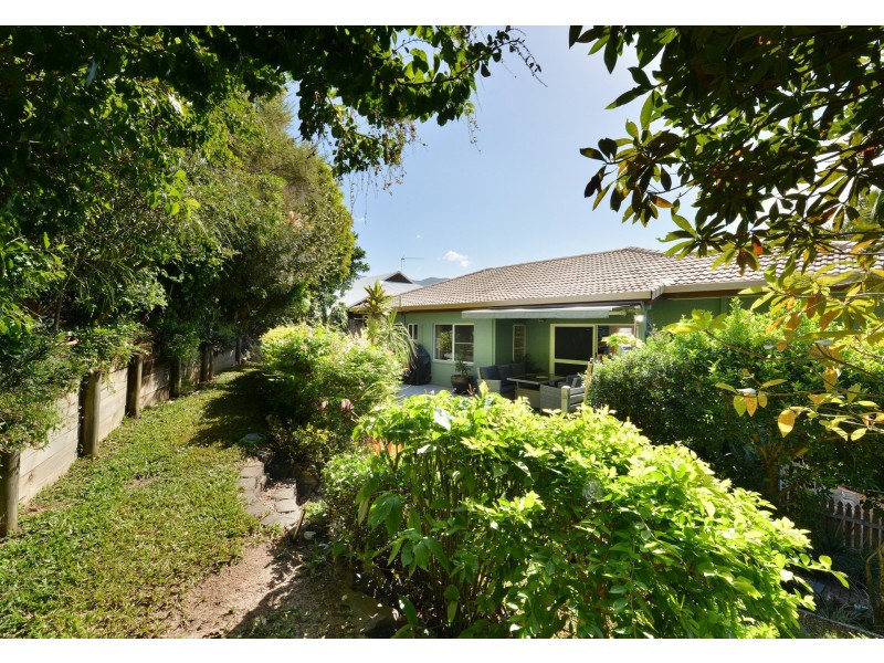 2/80 Cassowary Street, Freshwater QLD 4870