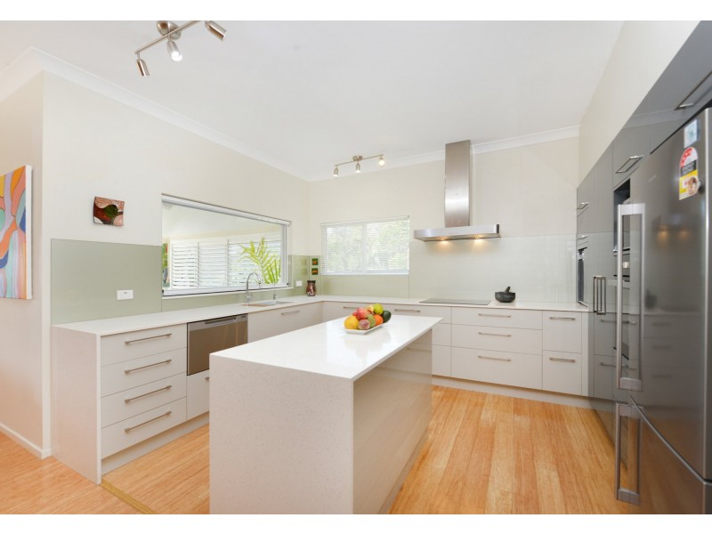 2/80 Cassowary Street, Freshwater QLD 4870