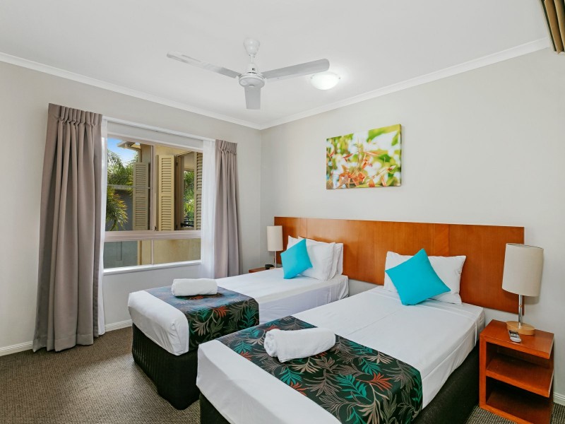 715/2 Greenslopes Street, Cairns North QLD 4870