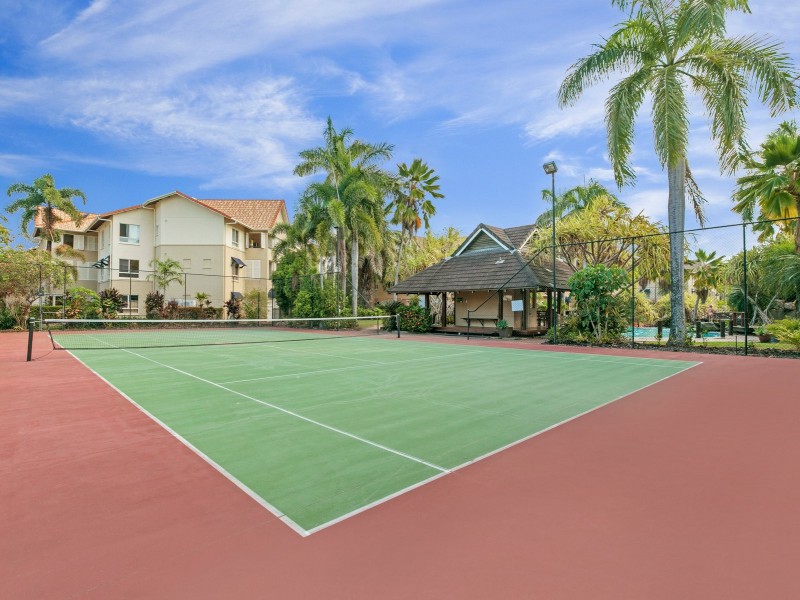 715/2 Greenslopes Street, Cairns North QLD 4870