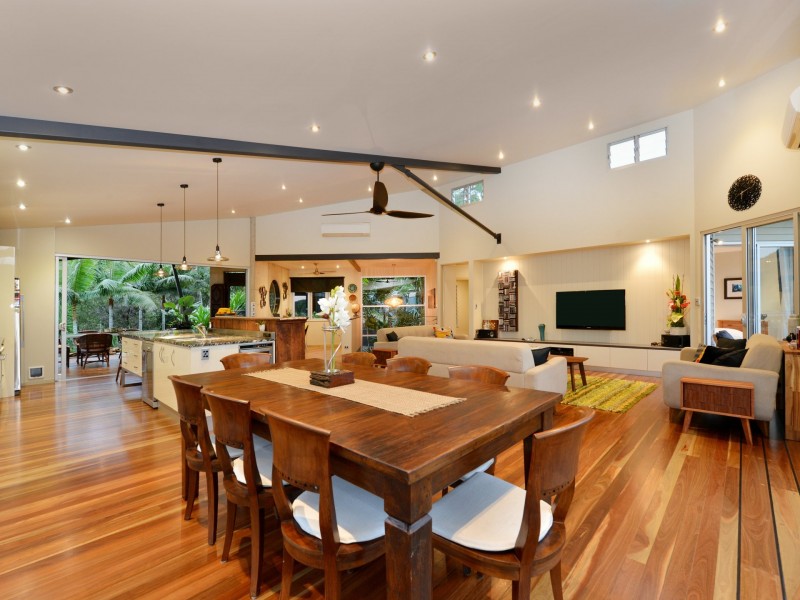 20 Bel-Air Drive, Whitfield QLD 4870