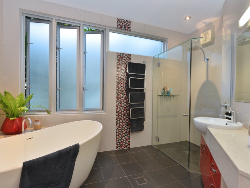 20 Bel-Air Drive, Whitfield QLD 4870