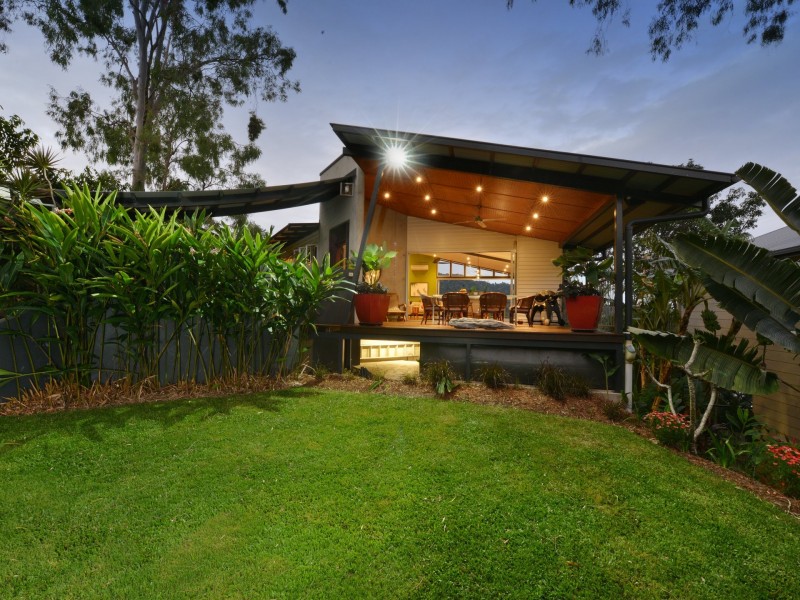 20 Bel-Air Drive, Whitfield QLD 4870