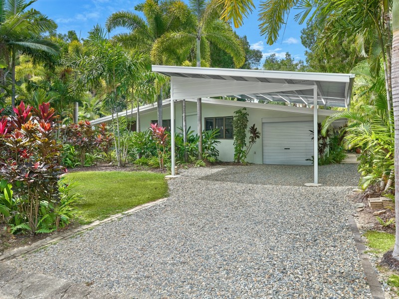 4 Onyx Street, Clifton Beach QLD 4879