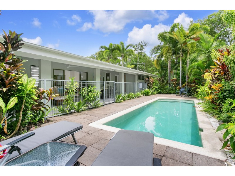 4 Onyx Street, Clifton Beach QLD 4879