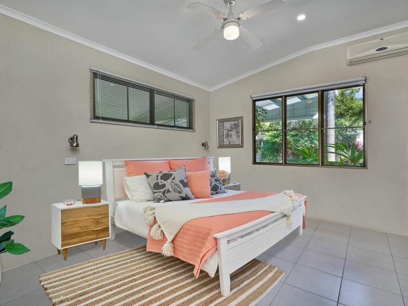 4 Onyx Street, Clifton Beach QLD 4879