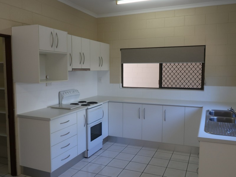 2/7 Clacherty Street, Stratford QLD 4870