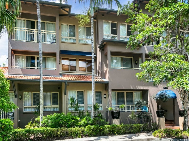 1227/2 Greenslopes Street, Cairns North QLD 4870