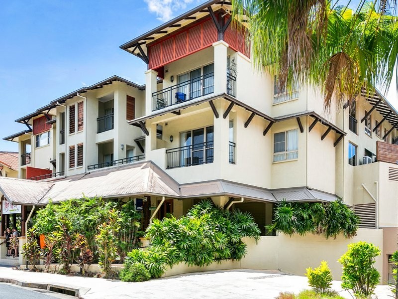 1227/2 Greenslopes Street, Cairns North QLD 4870