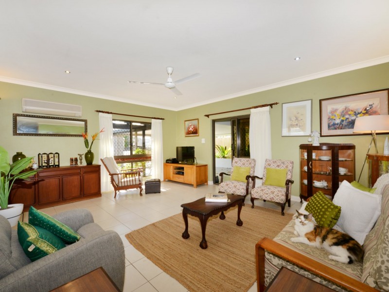 11 Iona Close, Edge Hill QLD 4870