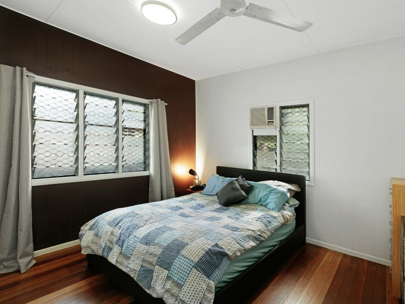 339-343 McLeod Street, Cairns North QLD 4870