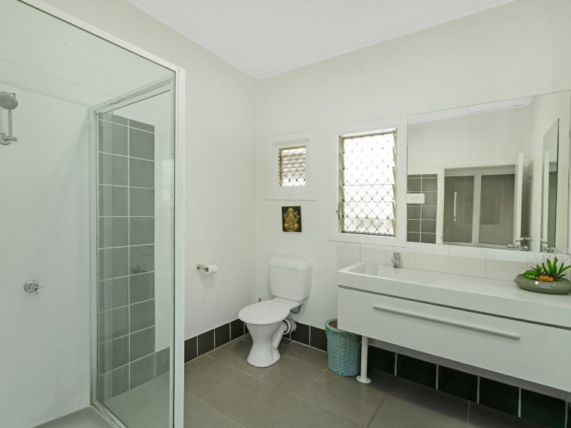 339-343 McLeod Street, Cairns North QLD 4870