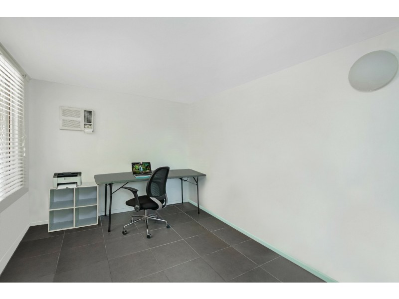 339-343 McLeod Street, Cairns North QLD 4870