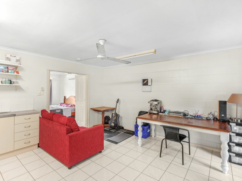 14/6 McPherson Close, Edge Hill QLD 4870