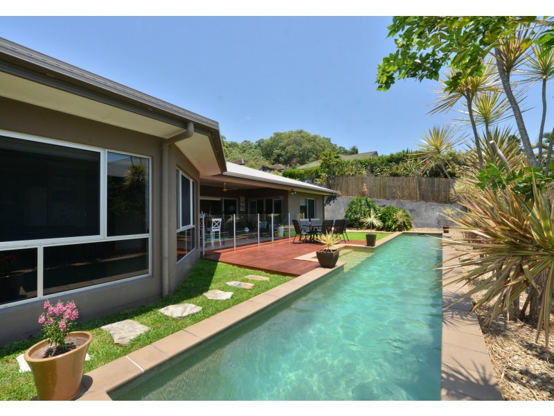 5 Chapel Close, Brinsmead QLD 4870