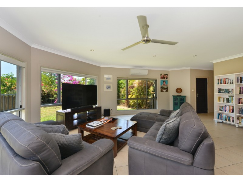 5 Chapel Close, Brinsmead QLD 4870