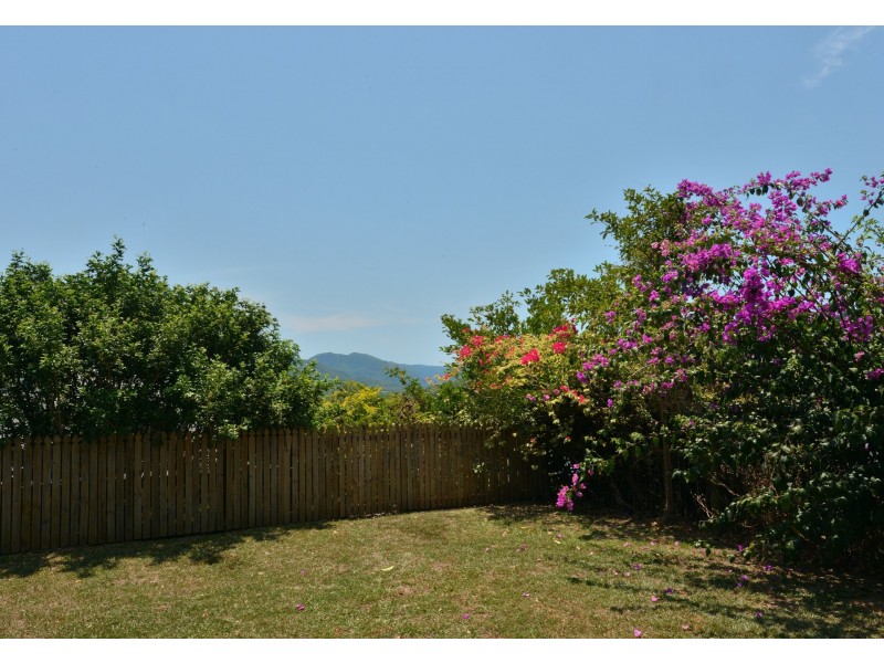 5 Chapel Close, Brinsmead QLD 4870
