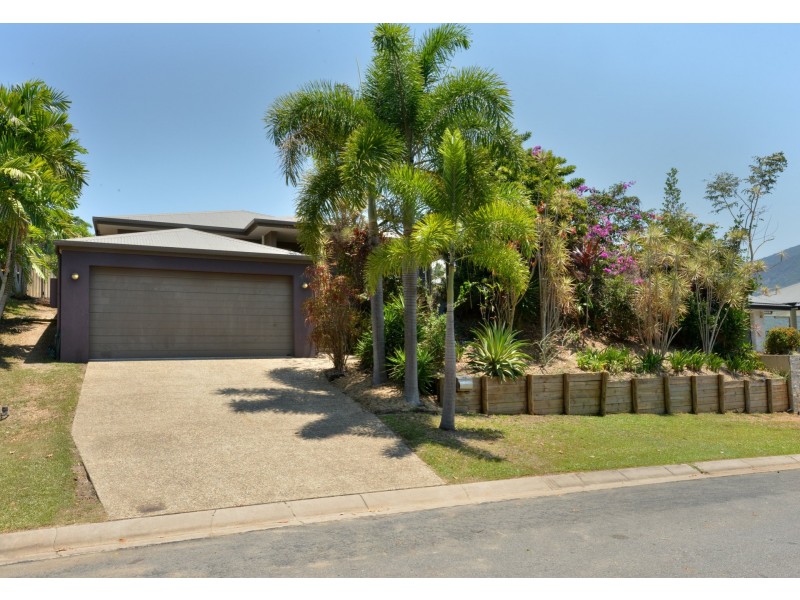 5 Chapel Close, Brinsmead QLD 4870