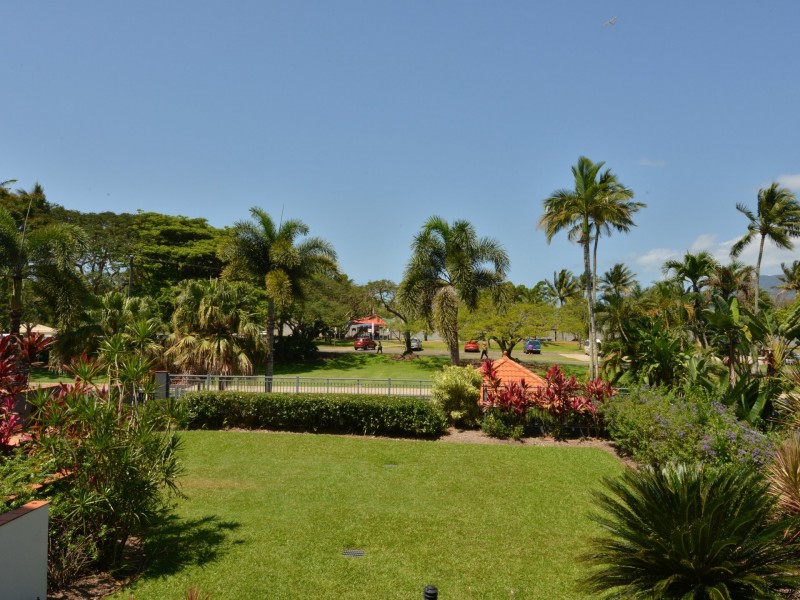 13/275 Esplanade, Cairns North QLD 4870