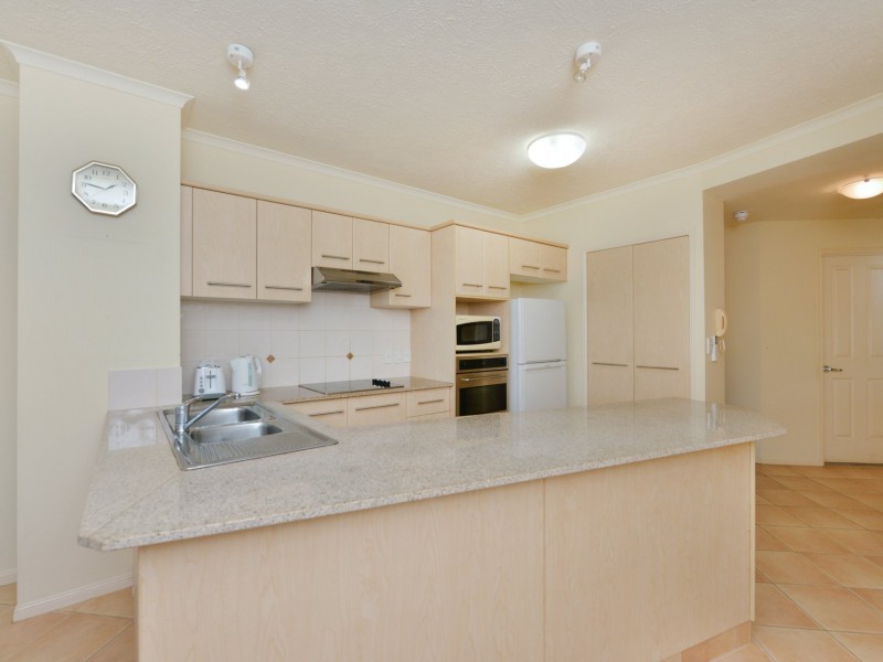 13/275 Esplanade, Cairns North QLD 4870