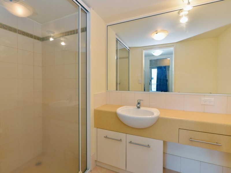 13/275 Esplanade, Cairns North QLD 4870
