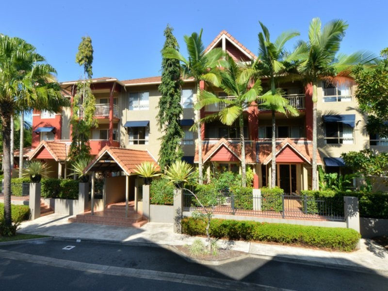 1128/2 Greenslopes Street, Cairns North QLD 4870