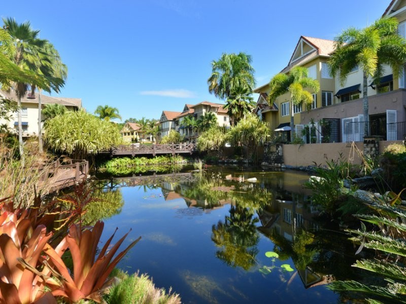 1128/2 Greenslopes Street, Cairns North QLD 4870