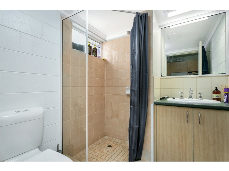 Unit 241/1-21 Anderson Road, Woree QLD 4868
