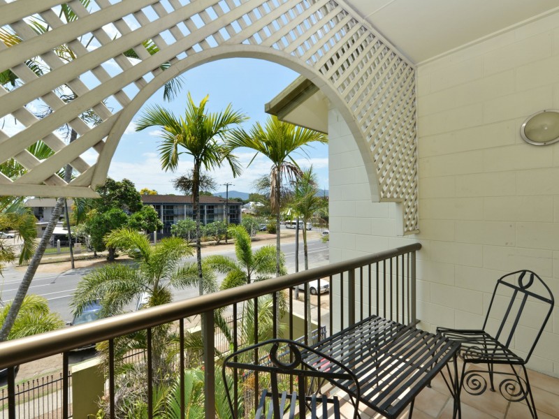 19/215-217 McLeod Street, Cairns North QLD 4870