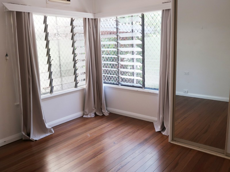 102 Woodward Street, Edge Hill QLD 4870