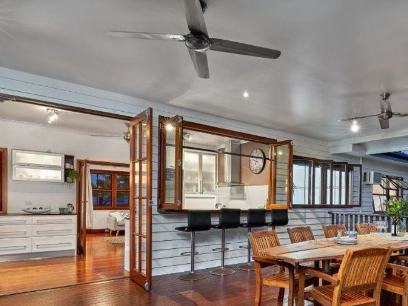 22 Mona Street, Whitfield QLD 4870