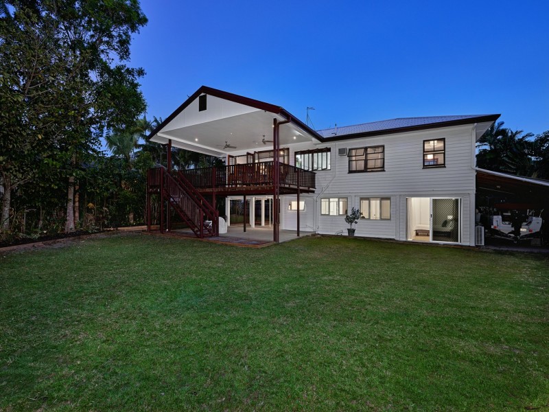 22 Mona Street, Whitfield QLD 4870