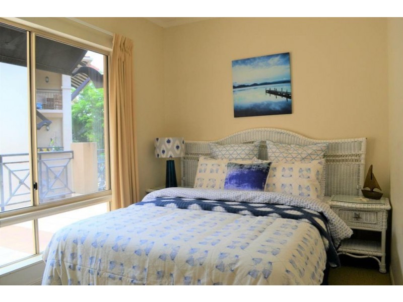 1620/2 Greenslopes Street, Cairns North QLD 4870