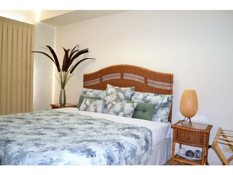 1620/2 Greenslopes Street, Cairns North QLD 4870