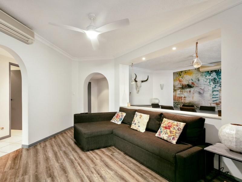 501/2 Greenslopes Street, Cairns North QLD 4870