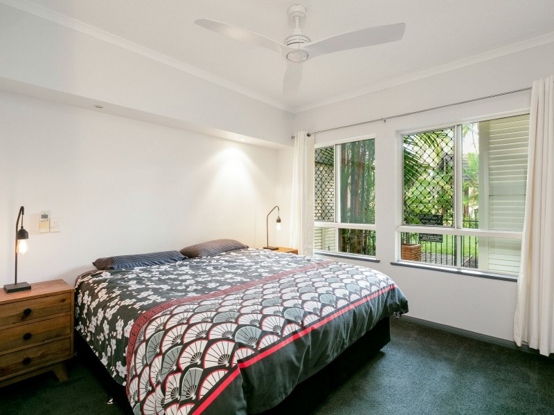 501/2 Greenslopes Street, Cairns North QLD 4870
