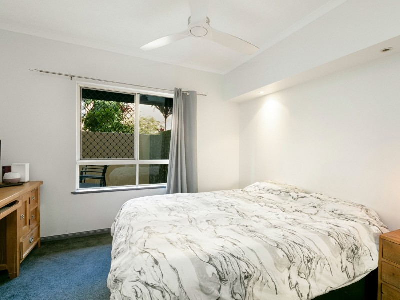 501/2 Greenslopes Street, Cairns North QLD 4870