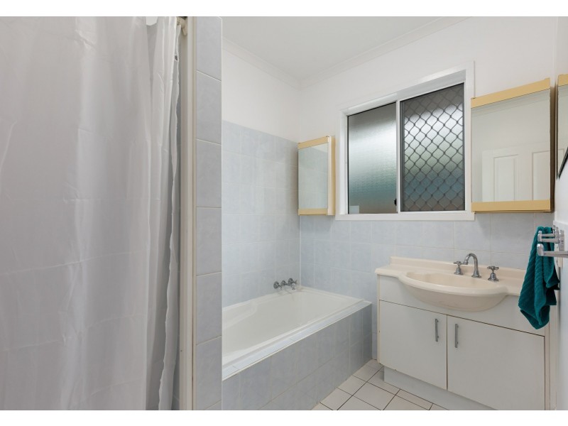 9/87 Macilwraith Street, Manoora QLD 4870