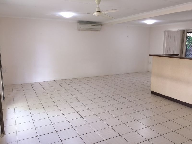 8 Gardiner Close, Brinsmead QLD 4870