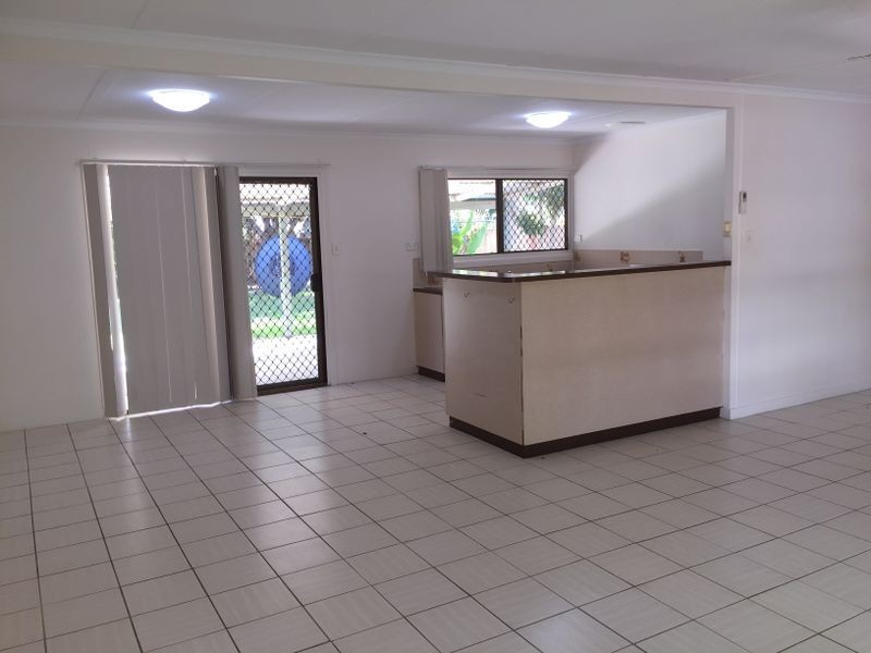 8 Gardiner Close, Brinsmead QLD 4870