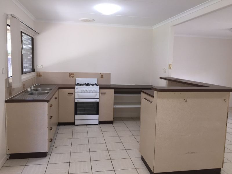 8 Gardiner Close, Brinsmead QLD 4870