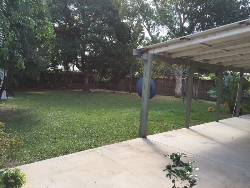 8 Gardiner Close, Brinsmead QLD 4870
