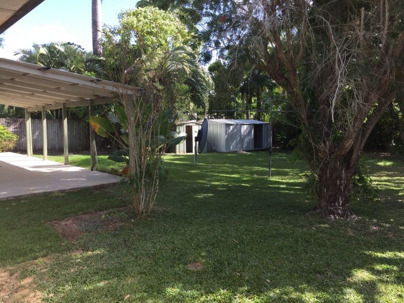 8 Gardiner Close, Brinsmead QLD 4870