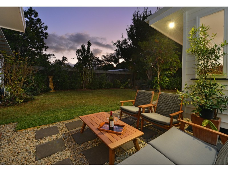 13 Keirle Avenue, Whitfield QLD 4870