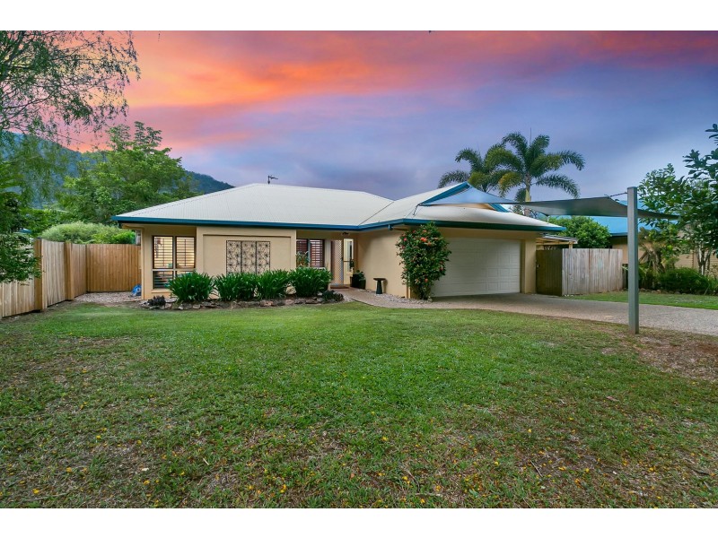 6 Amos Close, Redlynch QLD 4870