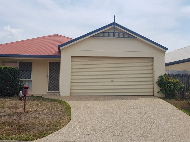 13 Sherwood Close, Brinsmead QLD 4870